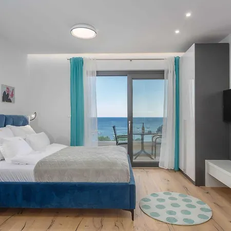 Apartamento Luxury Beachfront Krk With Terrace *